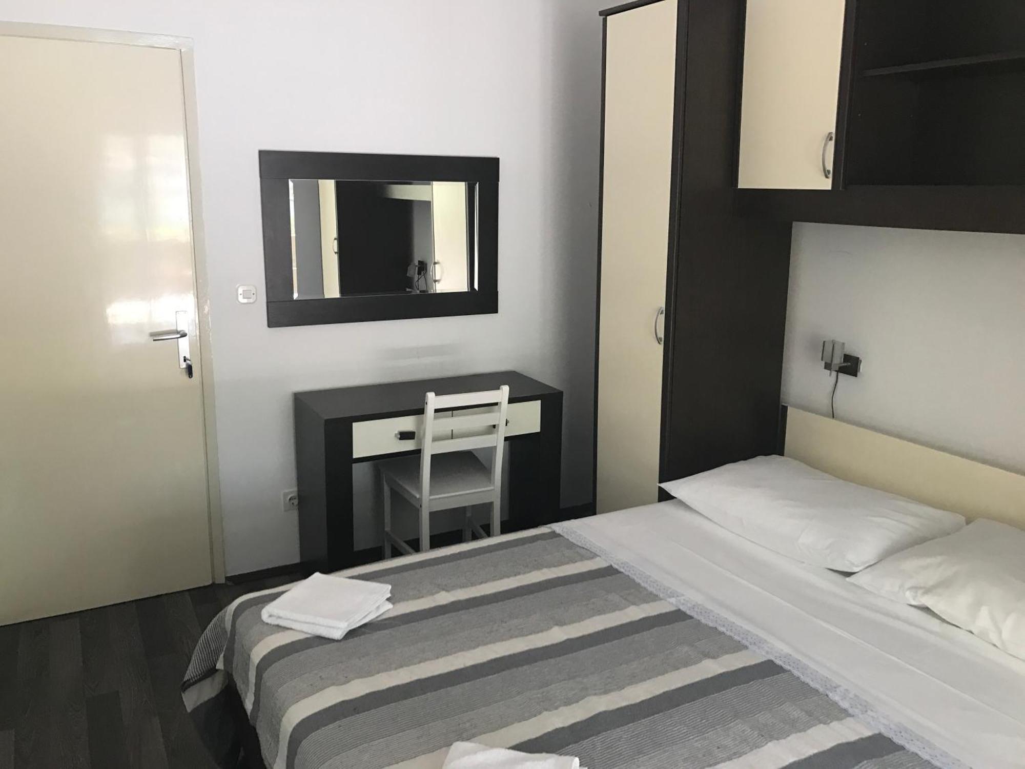 Apartments Vala Grebaštica Kamer foto